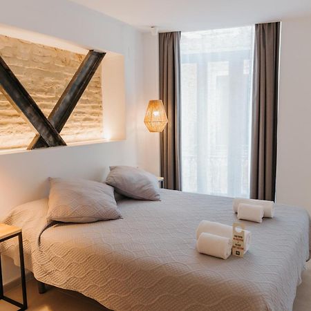 Hulot B&B Valencia Exterior photo