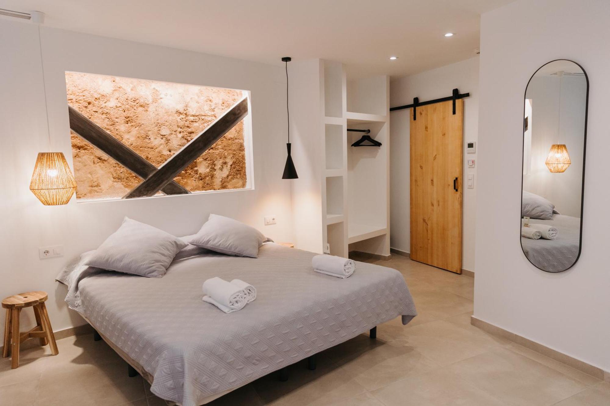 Hulot B&B Valencia Exterior photo