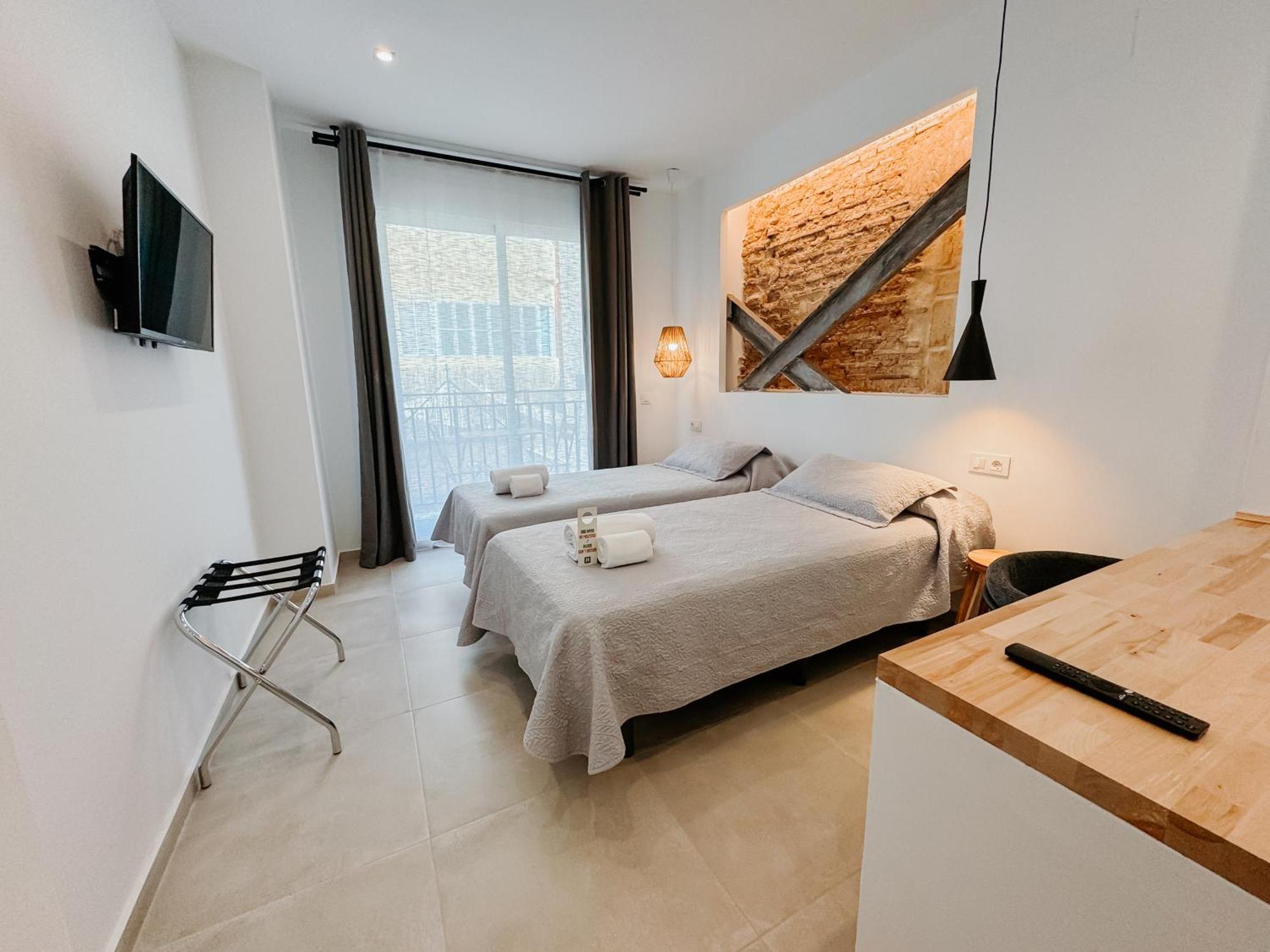 Hulot B&B Valencia Exterior photo